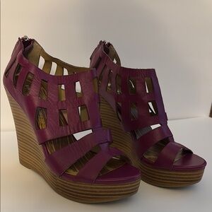 Matiko Purple Cut-Out Wedge Sandals